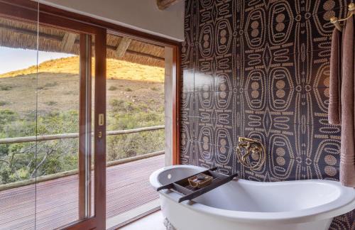 Grahamstown Cabin | Lalibela Game Reserve Lentaba Safari Lodge
