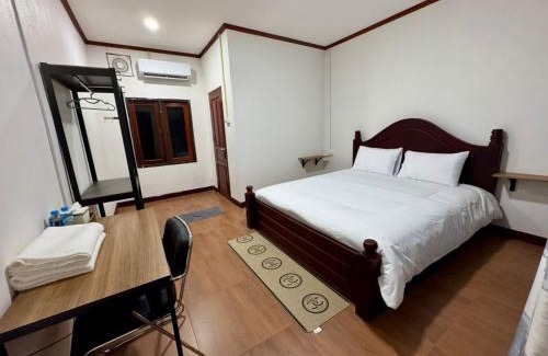 Vang Vieng House | Lalisa Guesthouse