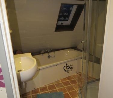 Oulches Bed & Breakfast | Lalot