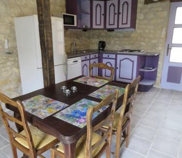 Oulches Apartment | Lalot gîte