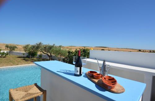Mertola Bed & Breakfast | LALOU Casinhas B&B