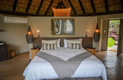 Vaalwater Cabin | Laluka Safari Lodge