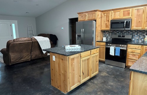 Evening Shade House | LaMar-a-Lago is a beautiful new home minutes from Lake Tenkiller