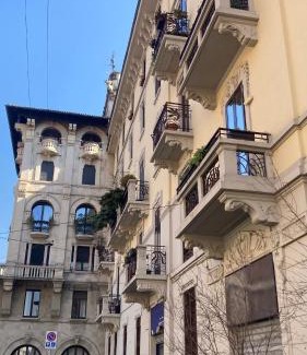Guastalla Apartment | Lamarmora36 Living Milan