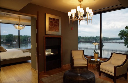 Lambertville Hotel | Lambertville Station Restaurant and Inn