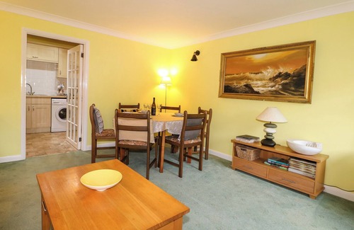 Seaford Cottage | LAMBLES, pet friendly, with a garden in Seaford