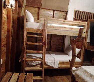 Kumbalwela Bed & Breakfast | LAMIACEAE WOOD CABIN