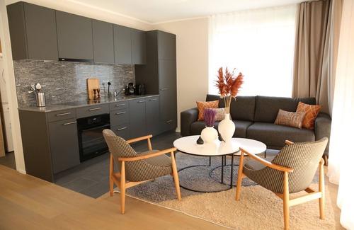 Center Condo | Lamira Serviced Apartments