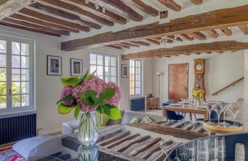 Pierrefonds Villa | Lampadaire du Martreuil Famille
