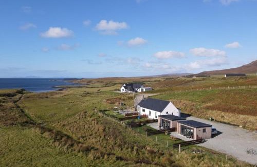 Waternish House | Lampay Chalets