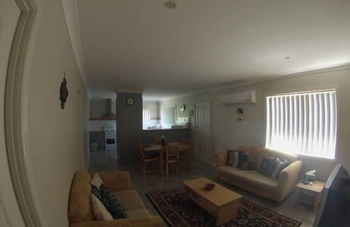 Talbingo House | Lampe House - A cosy, pet friendly cottage at Talbingo, Snowy Mountains NSW