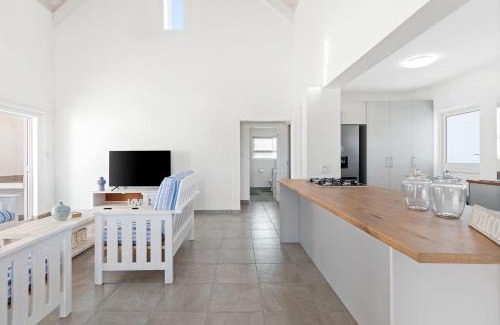 Stompneusbaai House | Lampiesbaai Beach House by Host Agents