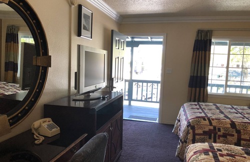 Clearlake Hotel | Lamplighter Motel