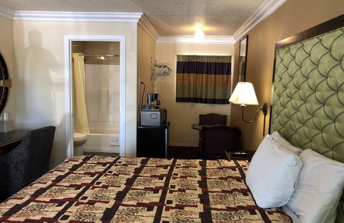 Clearlake Hotel | Lamplighter Motel
