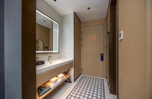 Dehong Hotel | Lan Ou International Hotel