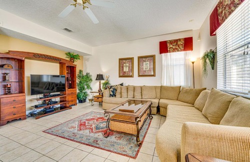 Windwood Bay House | Lanai and Game Room Vacation Home in Davenport!