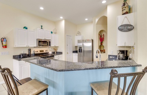 Tuscan Hills Villa | Lanai & Pool: Spacious Villa Near Disney!