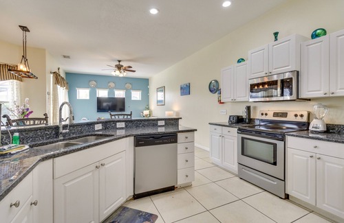 Tuscan Hills Villa | Lanai & Pool: Spacious Villa Near Disney!