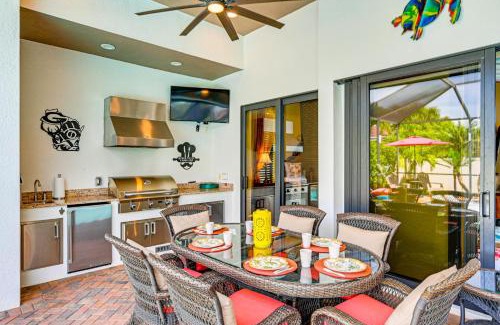 Pelican House | Lanai with Heated Pool at Cape Coral Escape!
