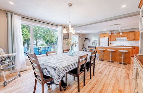 South Glengarry House | Lancaster Waterfront Retreat