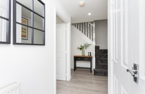 Chorley House | Lancers Close House