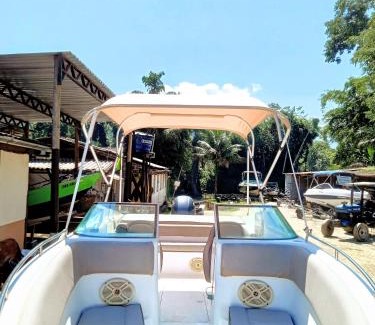 Mambucaba Boat Rental | Lancha soma paraty