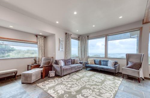 Tierra Del Mar House | Land of the Sea Luxury