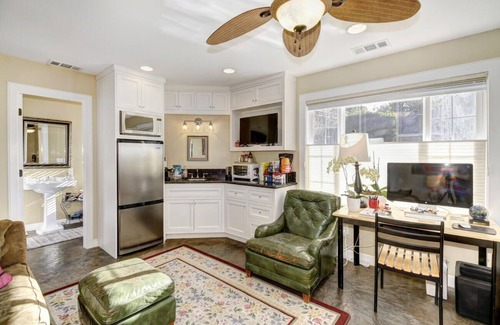 Land Park House | Land Park Studio Charmer. Fully furnished, utilities included.