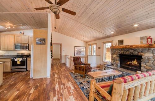 Brockway House | Landfall on the North Shore - Fenced Yard, Walking Distance to Lake