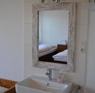 Upfingen Apartment | Landgasthaus Krone in St. Johann