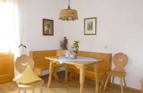 Eurasburg Bed & Breakfast | Landgasthof Berg