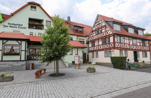 Kaltensundheim Hotel | Landgasthof Hotel Zur Guten Quelle