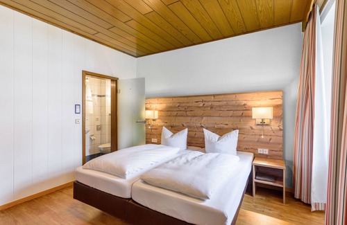 Stuehlingen Hotel | Landgasthof-Hotel Rebstock