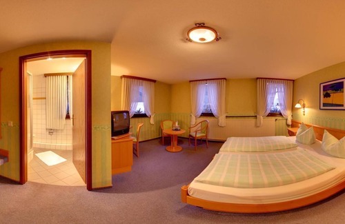Idar-Oberstein Bed & Breakfast | Landgasthof Schuck - Double room shower/WC