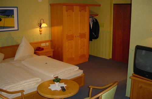 Idar-Oberstein Bed & Breakfast | Landgasthof Schuck - Double room shower/WC