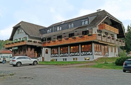 Leinstetten House | Landgasthof Sonne