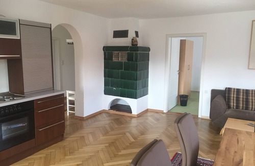 Markt Nordheim House | Landgasthof Zum Schwarzen Adler