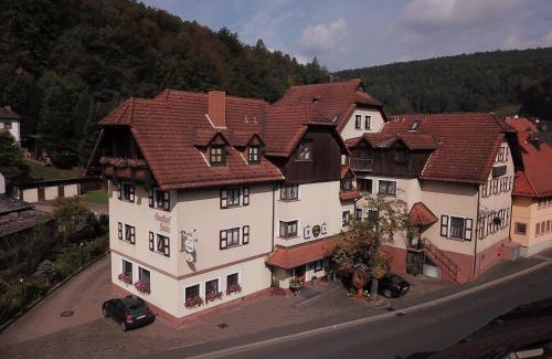 Heimbuchenthal Hotel | Landgasthof zur Linde