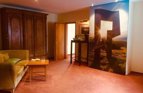 Kell am See Hotel | Landgasthof Zur Post, Hochwälder Radstation