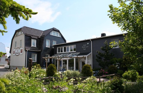 Neustadt am Rennsteig Bed & Breakfast | Landhaus Edelweiss Bed&Breakfast - Adults Only