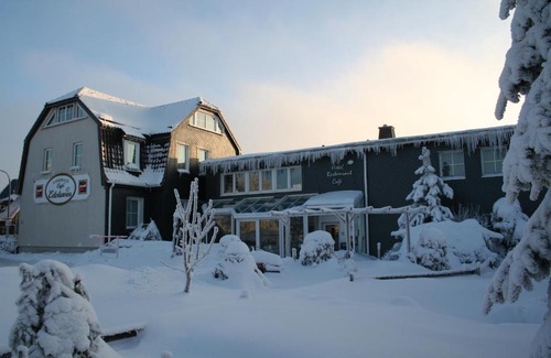 Neustadt am Rennsteig Bed & Breakfast | Landhaus Edelweiss Bed&Breakfast - Adults Only