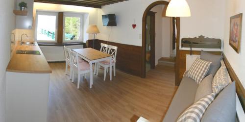 Puchberg Am Schneeberg Apartment | Landhaus Gschaiderhof