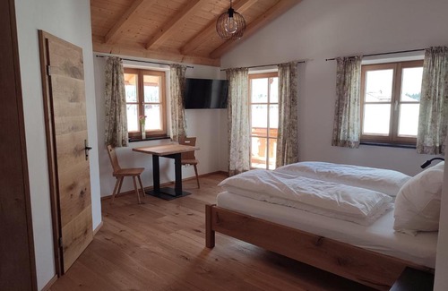 Bad Heilbrunn House | Landhaus Hutter