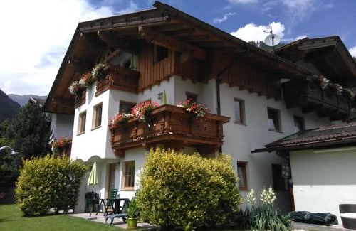 Neustift Im Stubaital Apartment | Landhaus Müller