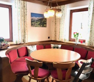 Maschl House | Landhaus mit Familienglück und Ofenwärme