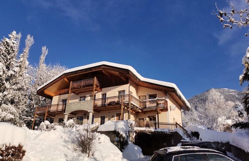 Hermagor-Pressegger See Apartment | Landhaus Mitsche, apartment panoramic view in a quiet, sunny position
