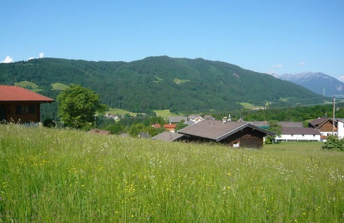 Hermagor-Pressegger See Apartment | Landhaus Mitsche, Gartnerkofel apartment with mountain views
