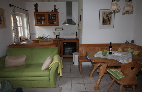 Waakirchen Apartment | Landhaus Nessi - slowing down at the gateway to Lake Tegernsee