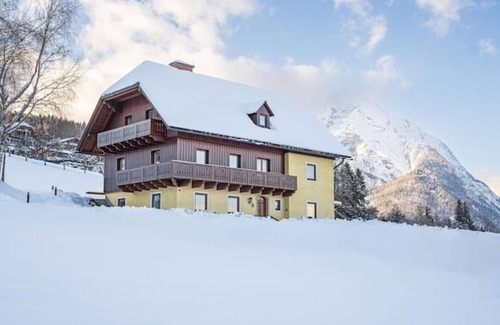Falkenburg Apartment | Landhaus Stieglschuster