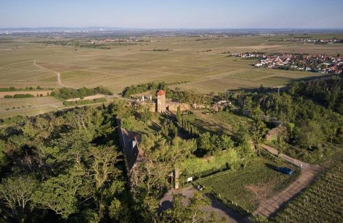 Battenberg Hotel | Landhotel Hofgut Battenberg